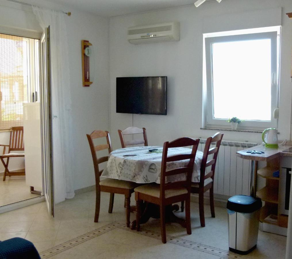 Apartmani Marija Medulin Exterior foto